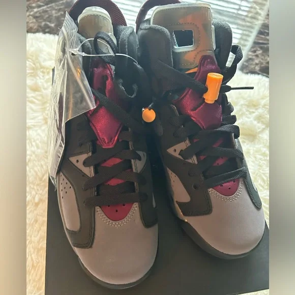 Jordan Retro 6 “Bordeaux”